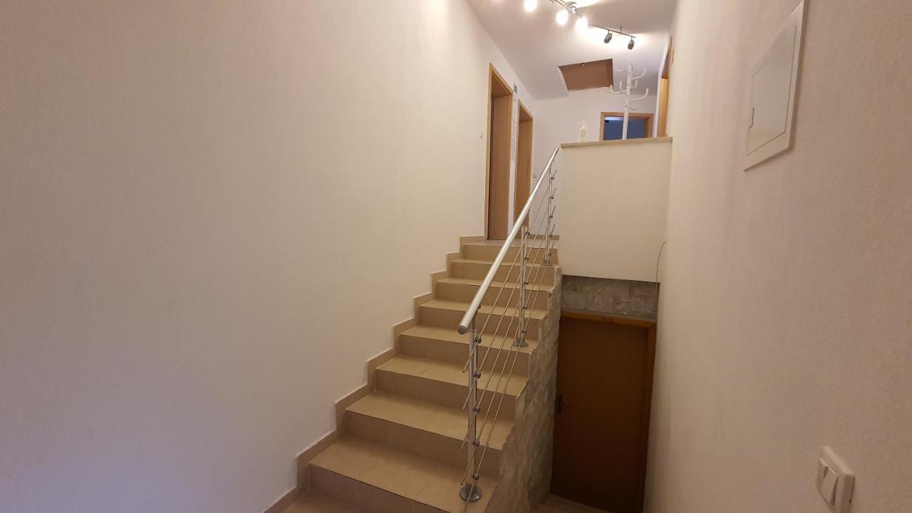 Nomenj Apartment Tijana מראה חיצוני תמונה