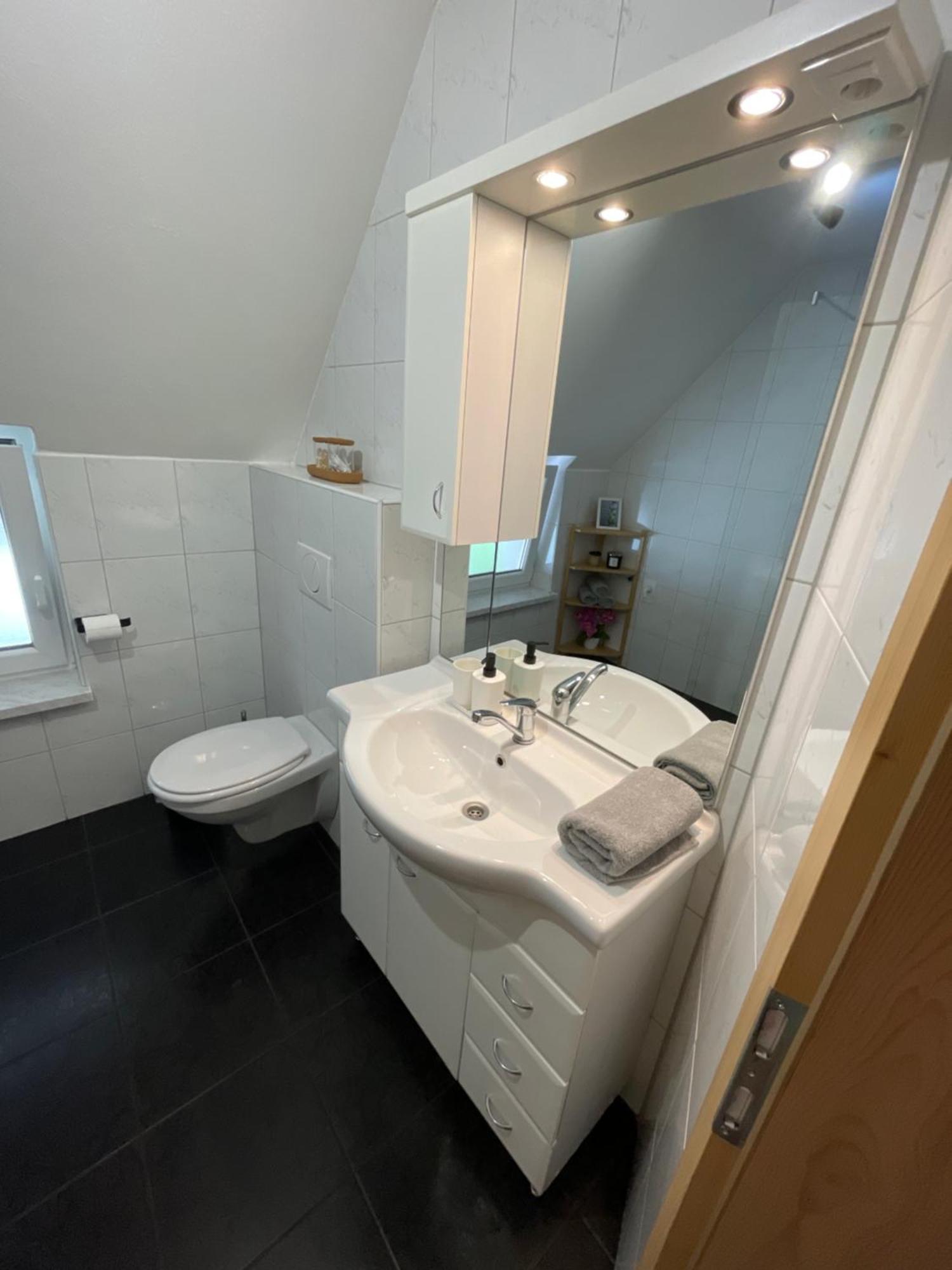 Nomenj Apartment Tijana מראה חיצוני תמונה